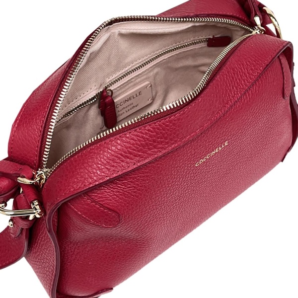 COCCINELLE E1SKA150101 R16 премиум класса в бутиках Monte Rosso