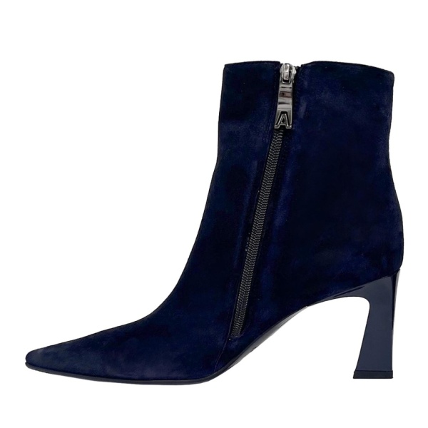 ACCADEMIA OF VENICE [107771] премиум класса в бутиках Monte Rosso