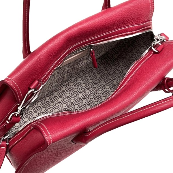 COCCINELLE E1RBF180301 R16 премиум класса в бутиках Monte Rosso