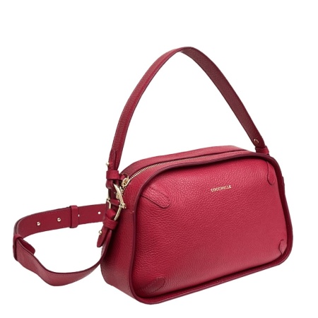 COCCINELLE E1SKA150101 R16 премиум класса в бутиках Monte Rosso