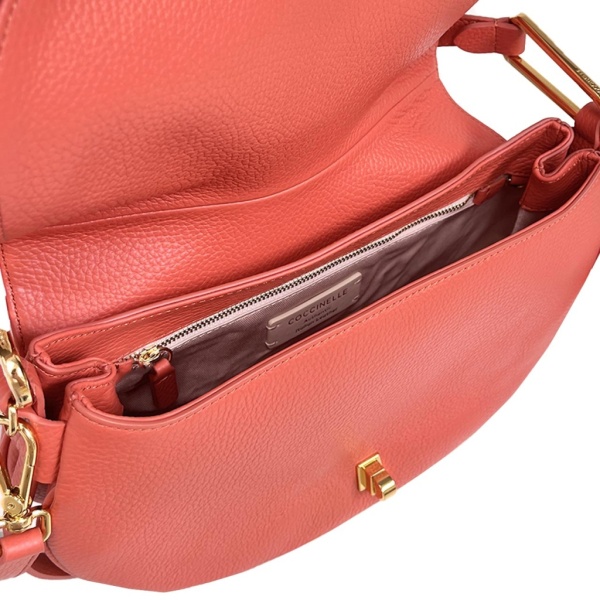 COCCINELLE E1PQR180301 R26 премиум класса в бутиках Monte Rosso