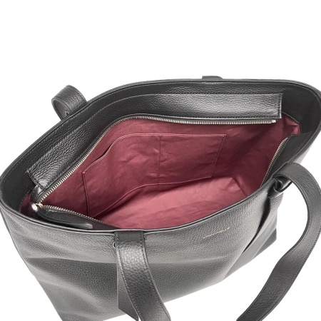 COCCINELLE E1R1K110101 001 премиум класса в бутиках Monte Rosso