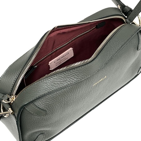 COCCINELLE E1SKA120101 G28 премиум класса в бутиках Monte Rosso