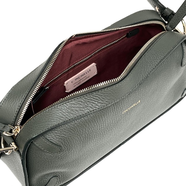 COCCINELLE E1SKA120101 G28 премиум класса в бутиках Monte Rosso