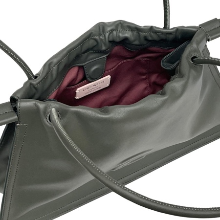 COCCINELLE E1SS5130101 G28 премиум класса в бутиках Monte Rosso