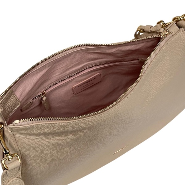 COCCINELLE [110009] премиум класса в бутиках Monte Rosso