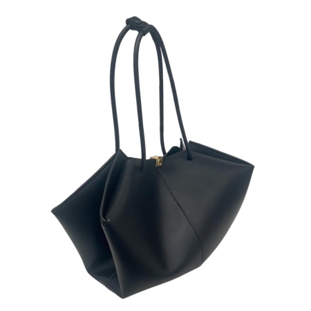 COCCINELLE [110005] премиум класса в бутиках Monte Rosso