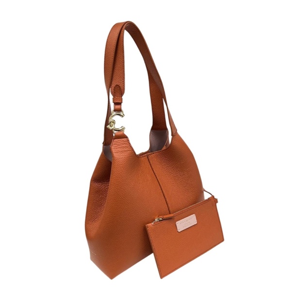 COCCINELLE [109980] премиум класса в бутиках Monte Rosso